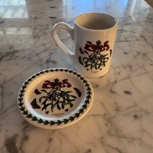 Portmeirion mini holiday set. 3 inches tall. Like new